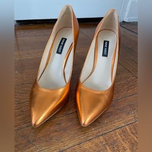 Rust/orange Nine West pump heels size 6.5